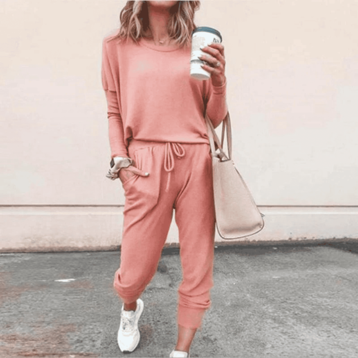 PAULA | Loose-fitting and wonderfully comfortable tracksuit for women