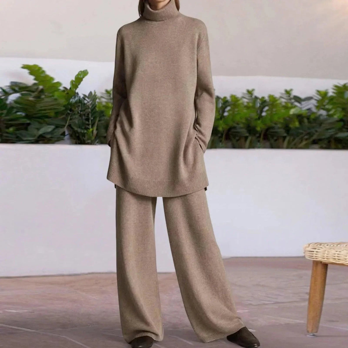 OPHELIA | Wide leg trouser suit with turtleneck