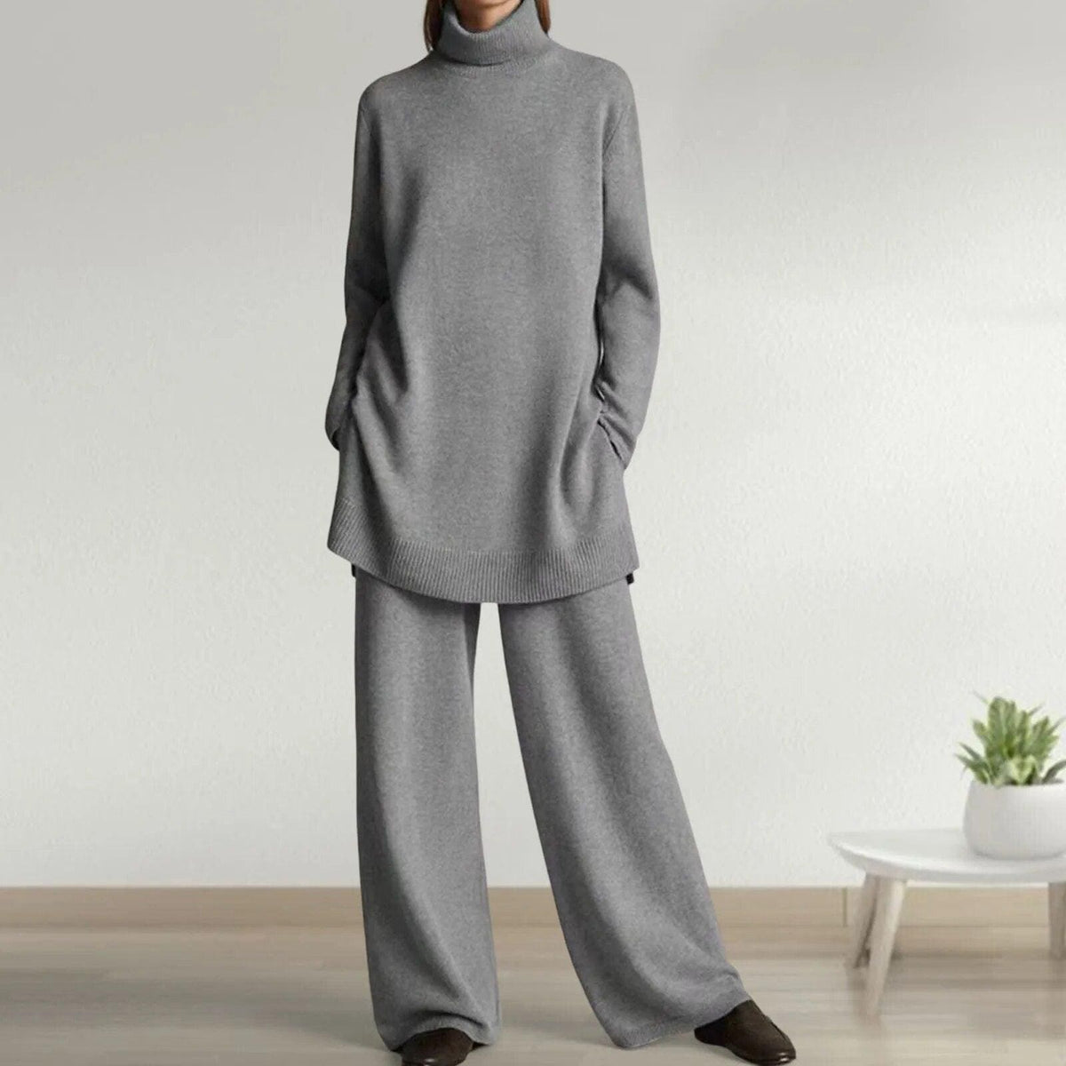 OPHELIA | Wide leg trouser suit with turtleneck