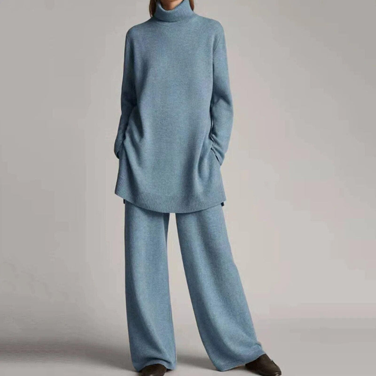 OPHELIA | Wide leg trouser suit with turtleneck